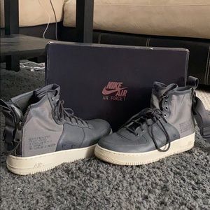 Nike Special Field Air Force 1 Mid